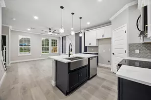 938 A&b South St, Houston, TX 77088 - Photo 5