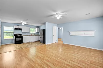 8921 Oak Knoll Lane, Houston, TX 77078 - Photo 17