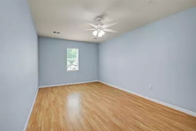 8921 Oak Knoll Lane, Houston, TX 77078 - Photo 23