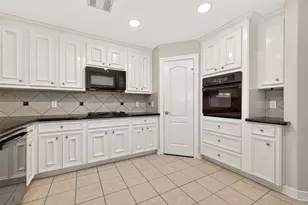 127 Monterrey Rd W, Montgomery, TX 77356 - Photo 21