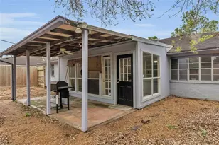 9650 Windswept Ln, Houston, TX 77063 - Photo 5