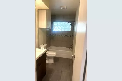 9650 Windswept Lane, Houston, TX 77063 - Photo 7