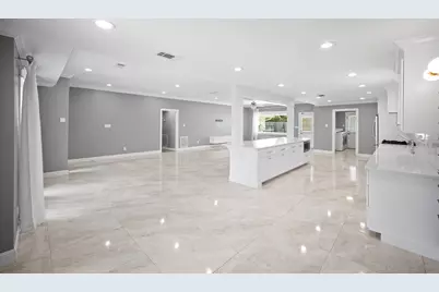 6215 S Braeswood Boulevard, Houston, TX 77096 - Photo 7