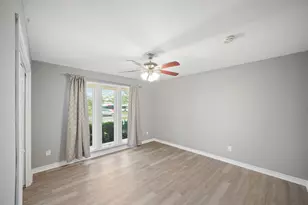 6215 S Braeswood Blvd, Houston, TX 77096 - Photo 19