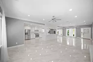 6215 S Braeswood Blvd, Houston, TX 77096 - Photo 9