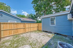 6715 Victoria St, Houston, TX 77020 - Photo 41