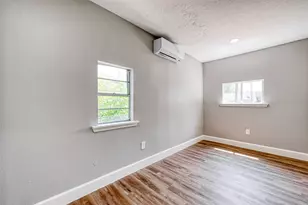 6715 Victoria St, Houston, TX 77020 - Photo 27