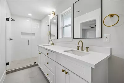 4725 Spellman Road, Houston, TX 77035 - Photo 15
