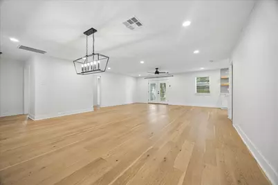 4725 Spellman Road, Houston, TX 77035 - Photo 9
