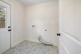 4725 Spellman Rd, Houston, TX 77035 - Photo 19