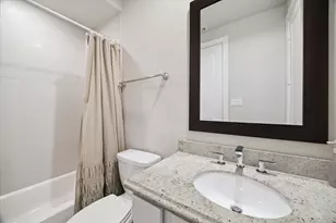 2006 Lou Ellen Ln, Houston, TX 77018 - Photo 5