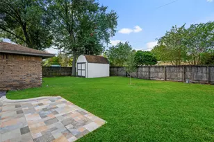 2019 Spillers Ln, Houston, TX 77043 - Photo 19