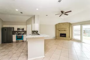 7038 Villa Del Sol Dr, Houston, TX 77083 - Photo 7