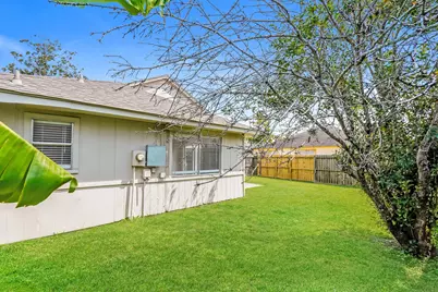 7038 Villa Del Sol Drive, Houston, TX 77083 - Photo 19
