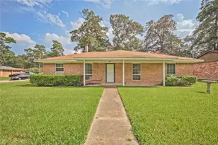 1914 Woodway Dr, Woodbranch, TX 77357 - Photo 1