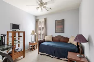 26924 Manor Falls Dr, Kingwood, TX 77339 - Photo 19