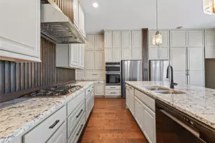 11008 Aspen Reserve Wy, Houston, TX 77043 - Photo 15