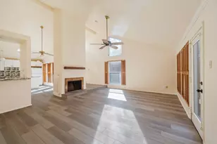 4330 Willow Beach Dr, Houston, TX 77072 - Photo 9