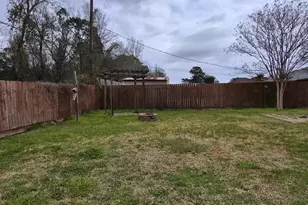 103 Holly Grove St, Bridge City, TX 77611 - Photo 21