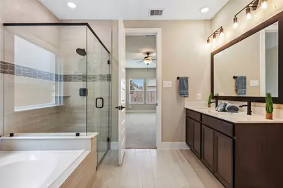2013 Woodland Pine Court, The Woodlands, TX 77384 - Photo 17