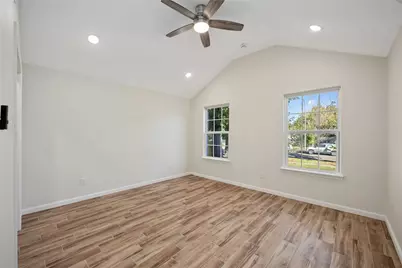 3205 Nebraska Street, Baytown, TX 77520 - Photo 11