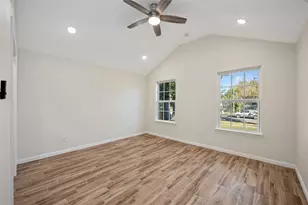 3205 Nebraska St, Baytown, TX 77520 - Photo 11