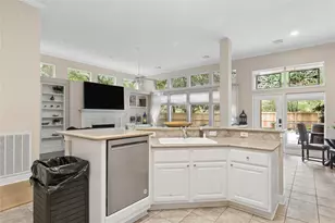 2 Surrey Run Pl, The Woodlands, TX 77384 - Photo 19