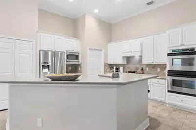 2 Surrey Run Place, The Woodlands, TX 77384 - Photo 15