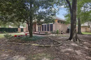 2 Surrey Run Pl, The Woodlands, TX 77384 - Photo 29