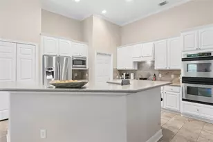 2 Surrey Run Pl, The Woodlands, TX 77384 - Photo 17