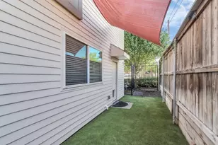 360 Eado Park Cir, Houston, TX 77020 - Photo 7