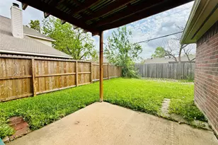 1015 Andover Dr, Pearland, TX 77584 - Photo 17