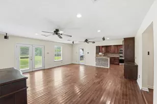 2922 Pansy St, Pasadena, TX 77503 - Photo 11
