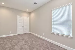 8401 Mclean St, Houston, TX 77051 - Photo 27