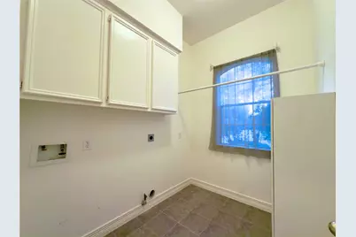 7439 Guinevere Drive, Sugar Land, TX 77479 - Photo 31