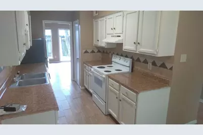 2429 Miramar Court #2429, Seabrook, TX 77586 - Photo 3