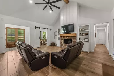 157 Wagon Pass Drive, Huntsville, TX 77340 - Photo 11
