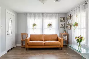 511 S Winfree St, Dayton, TX 77535 - Photo 7