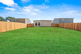 2537 18th St, Hempstead, TX 77445 - Photo 23