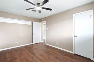 2204 Mimosa Ct, League City, TX 77573 - Photo 19