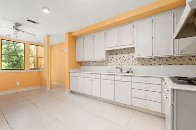 9 Farther Point, Houston, TX 77024 - Photo 5