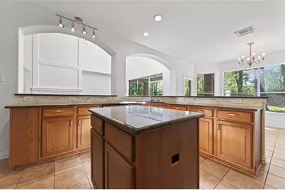 15 Marquise Oaks Place, The Woodlands, TX 77382 - Photo 17
