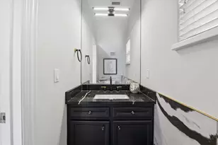 1323 Afton St, Houston, TX 77055 - Photo 13