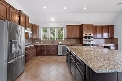 2878 Alentina Ct, League City, TX 77573 - Photo 9