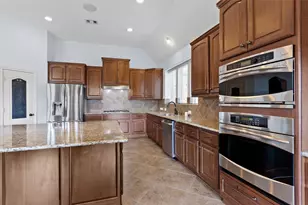 2878 ALENTINA Ct, League City, TX 77573 - Photo 11