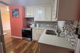 525 E 35th St, Houston, TX 77022 - Photo 3