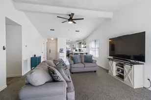 3908 Sierra Ct, Bryan, TX 77802 - Photo 9