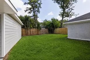 7610 Westwind Ln, Houston, TX 77071 - Photo 27