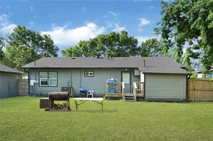 2324 13th Ave N, Texas City, TX 77590 - Photo 7