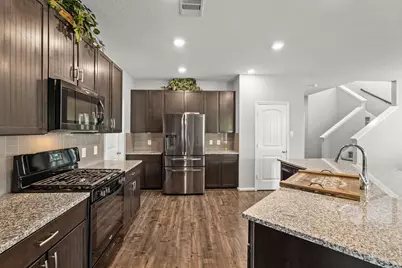 4551 Ashberry Pine Lane, Katy, TX 77449 - Photo 9